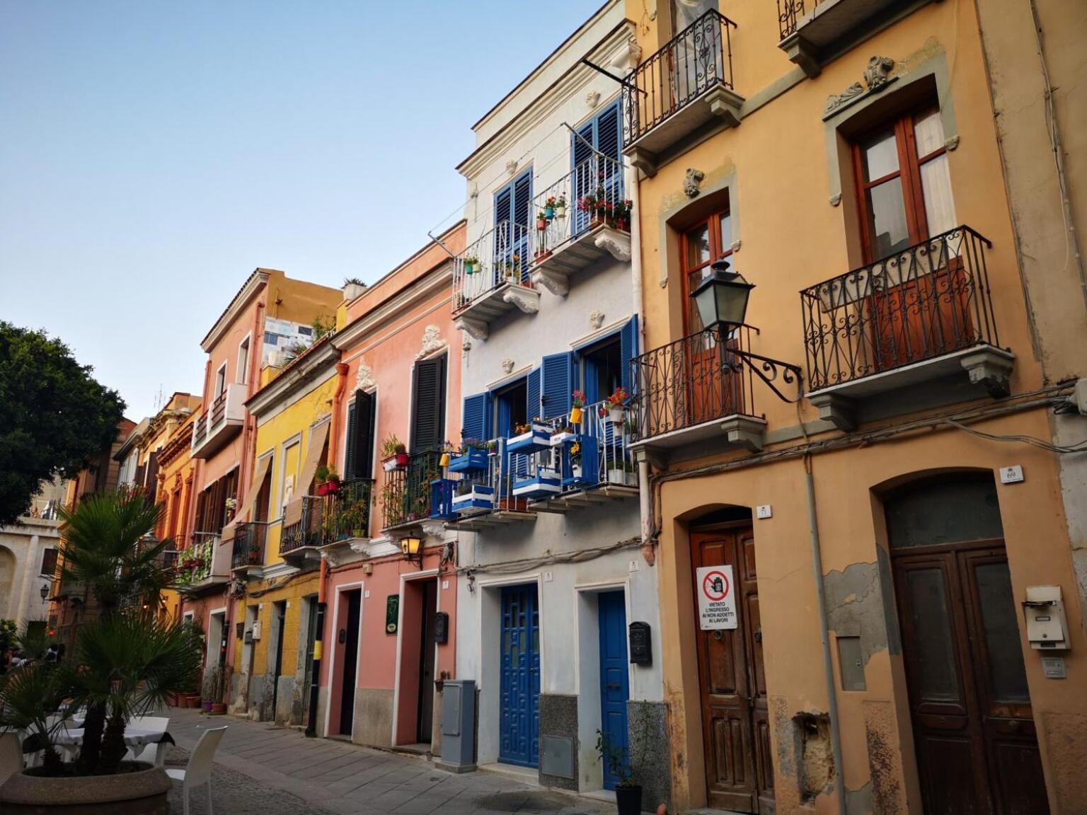 Centro Storico Lovely House R9345 Cagliari Luaran gambar